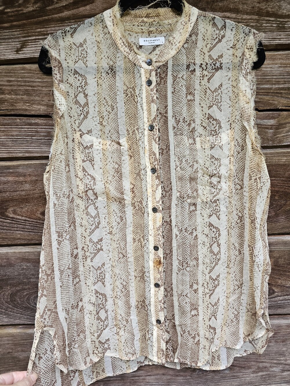 Equipment Femme 100% Silk Python Print Sleeveless Blouse Button Front Size Large